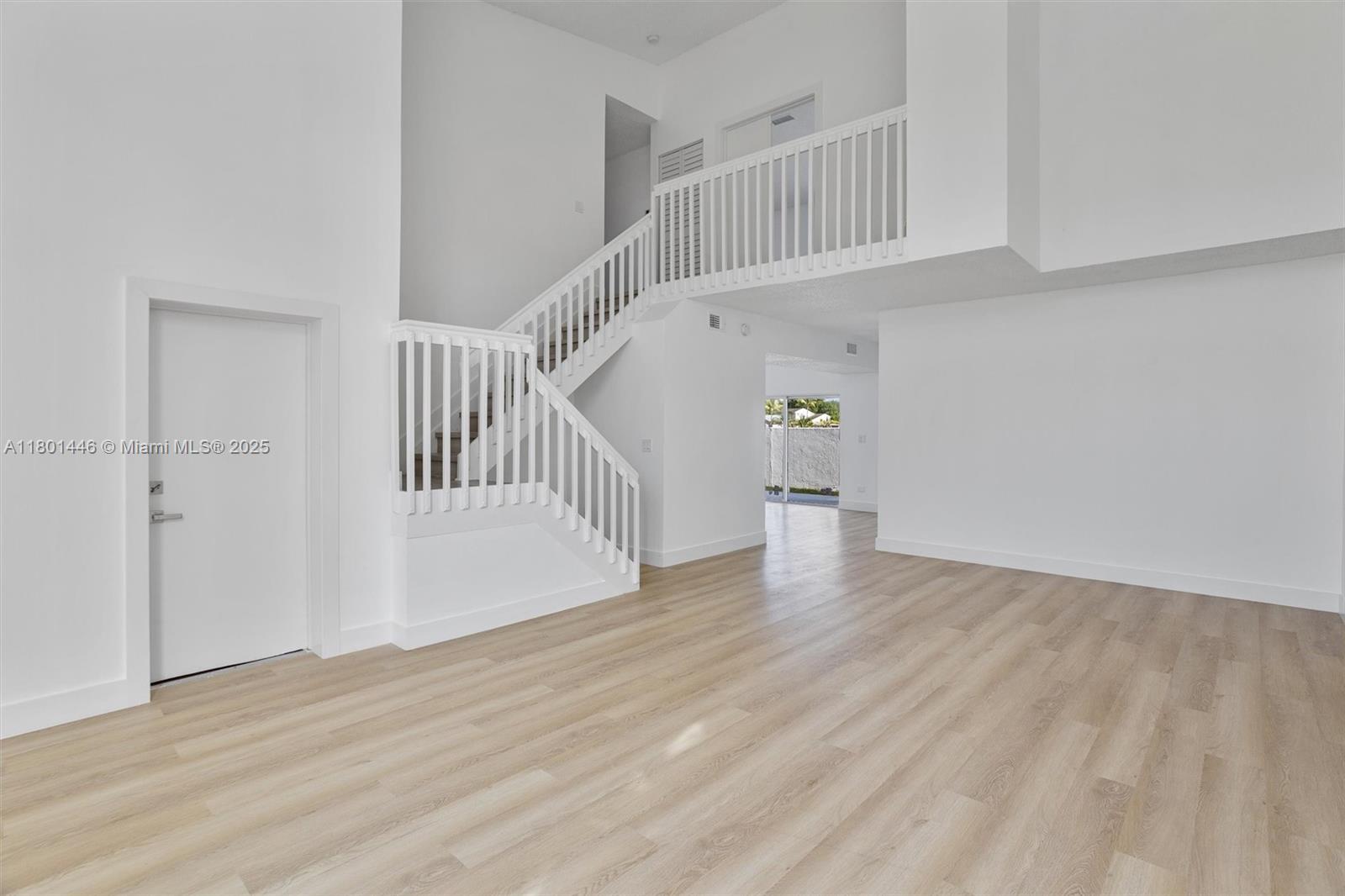 8501 NW 191st St, Hialeah, Florida image 3