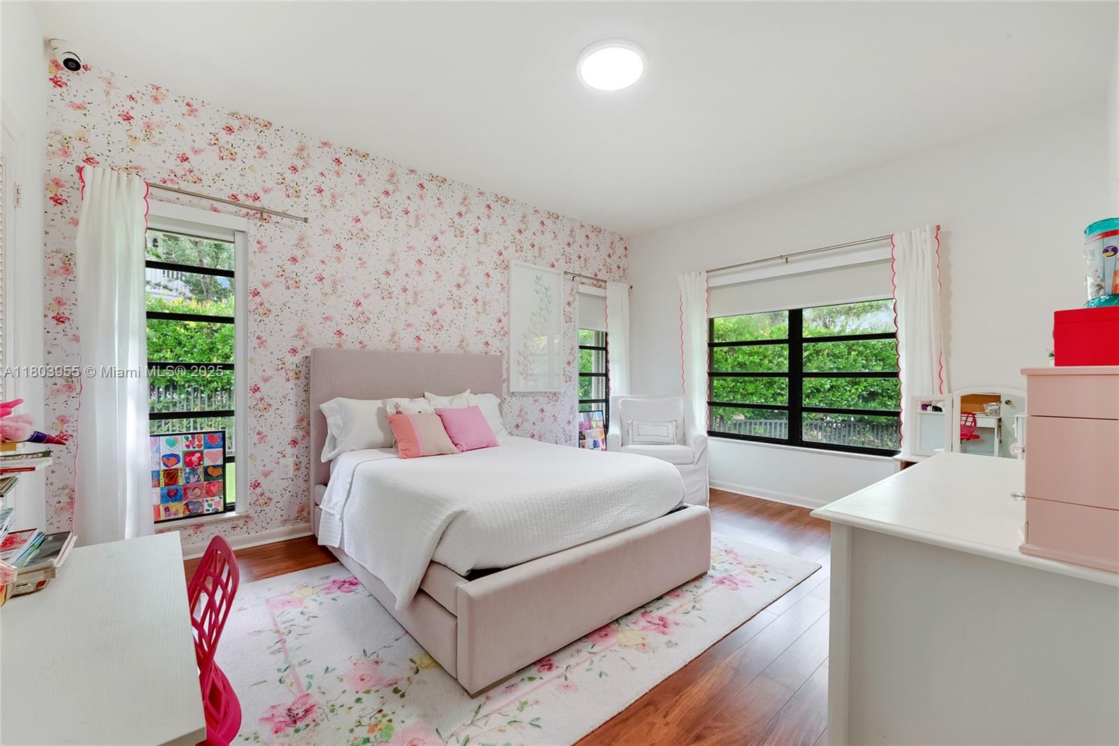 8290 La Rampa St, Coral Gables, Florida image 13