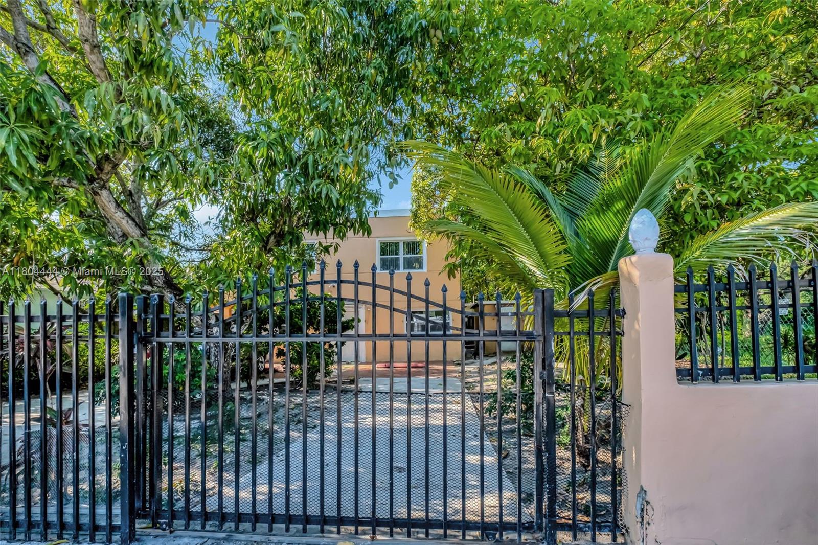 277 NE 55th St, Miami, Florida image 2