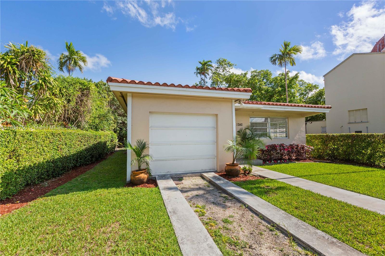 1242 Sevilla Ave, Coral Gables, Florida image 3