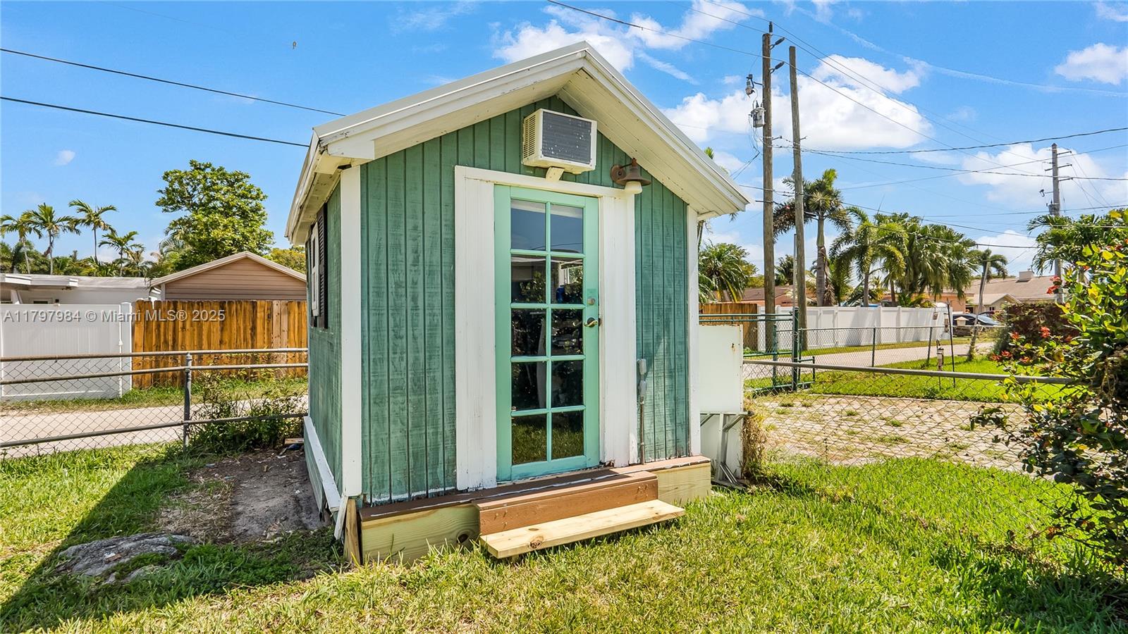 232 SE 6th St, Dania Beach, Florida image 16