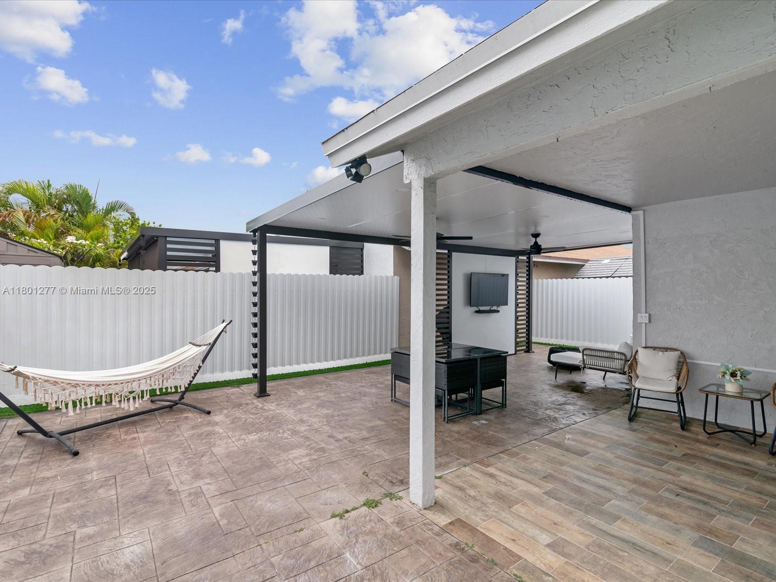 10911 SW 12th St, Pembroke Pines, Florida image 24