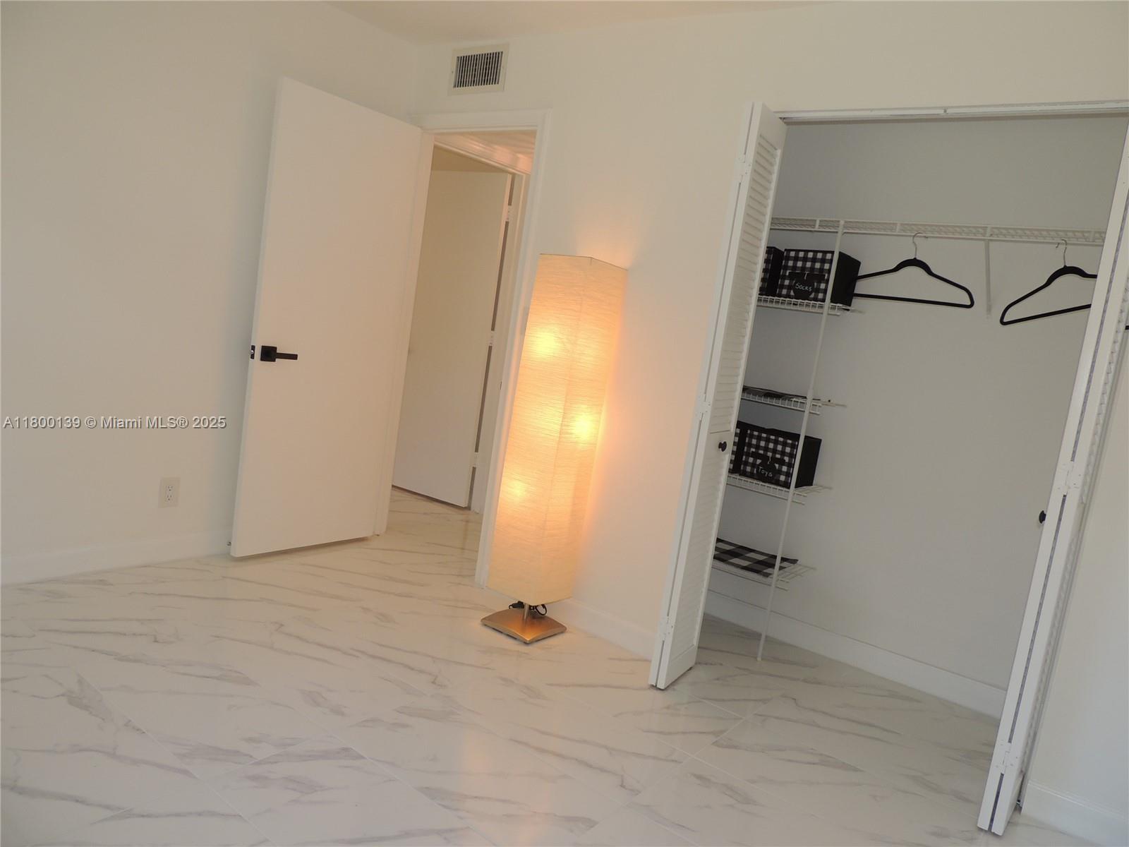 5156 NE 6th Ave #212, Oakland Park, Florida image 24