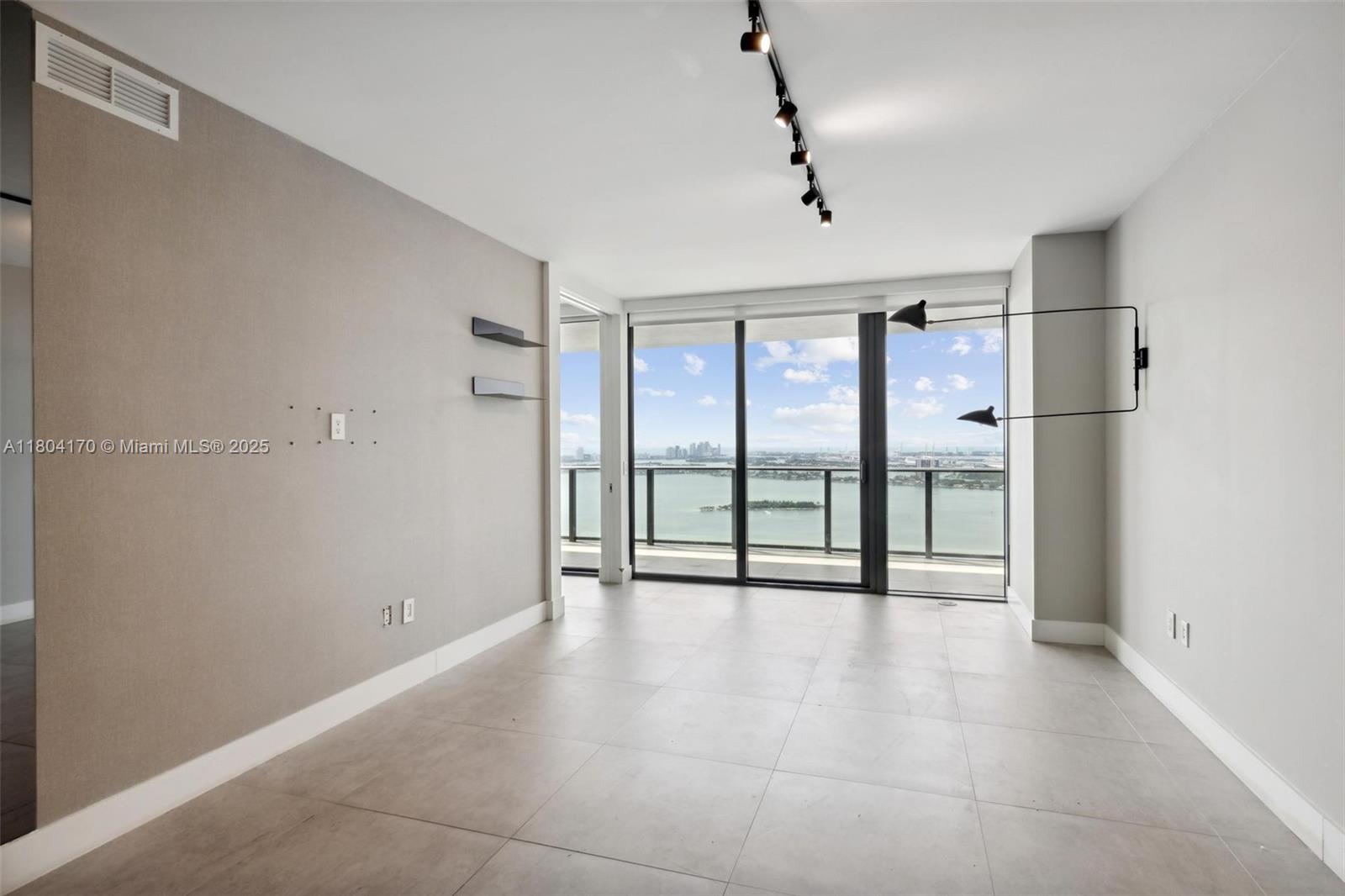 Residential, Miami, Florida image 12