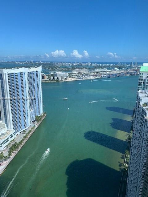 Condo for Rent in Miami, FL