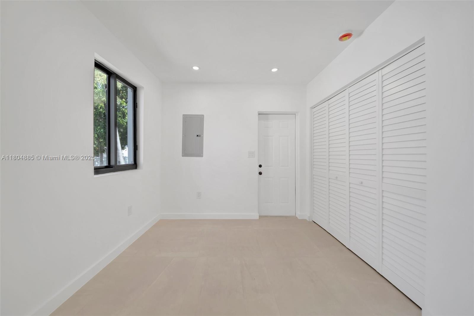 1921 Harding St, Hollywood, Florida image 23