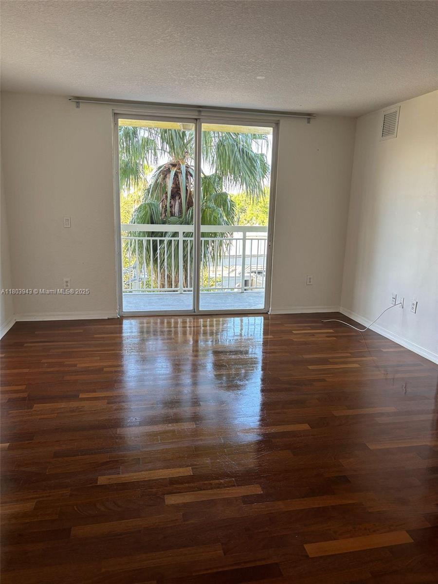 816 NW 11th St #505, Miami, Florida image 10