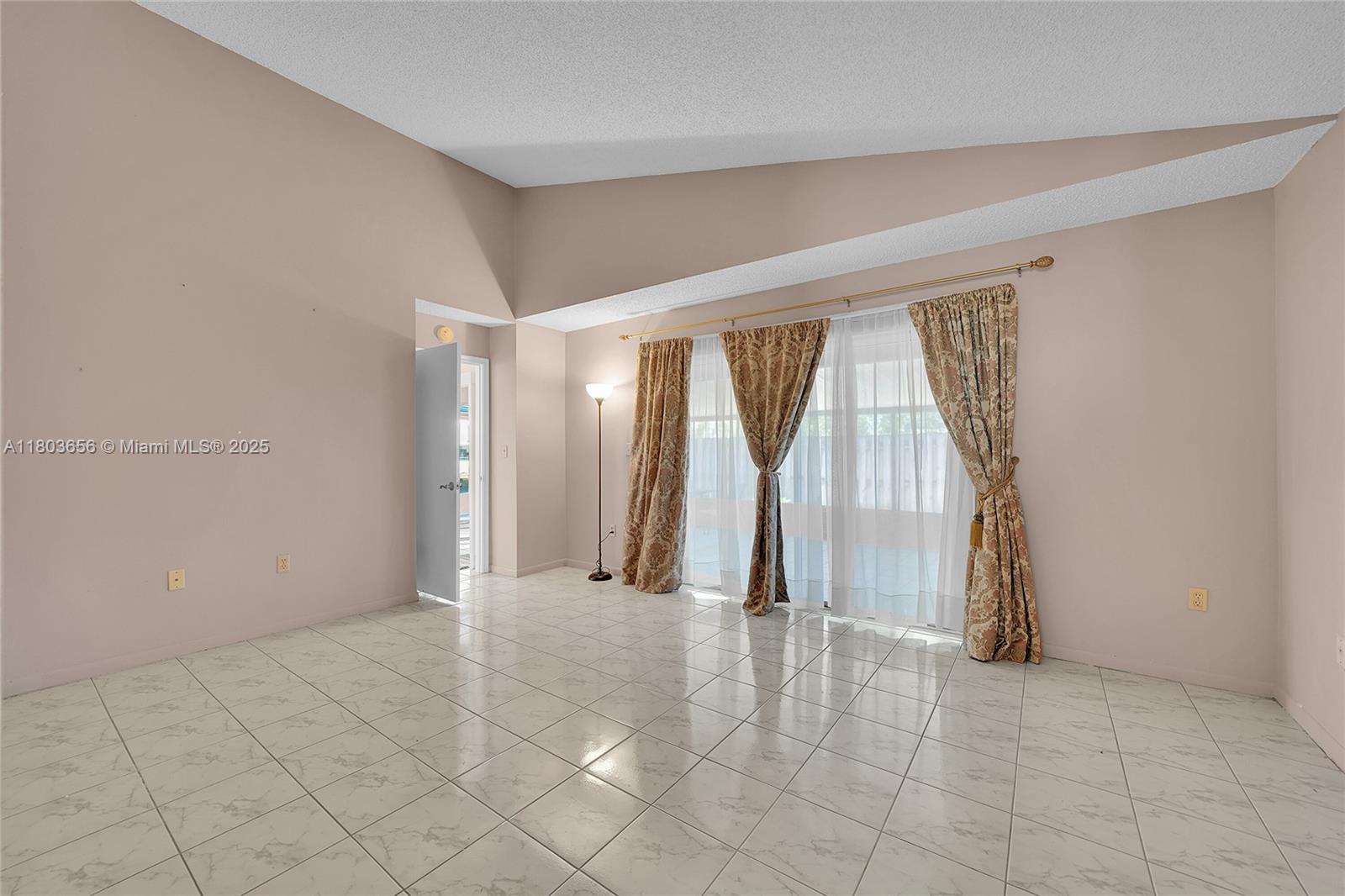 9828 SW 58th Ct, Cooper City, Florida image 18