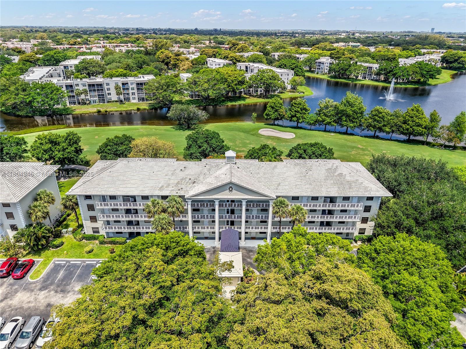 1709 Whitehall Dr #306, Davie, Florida image 2