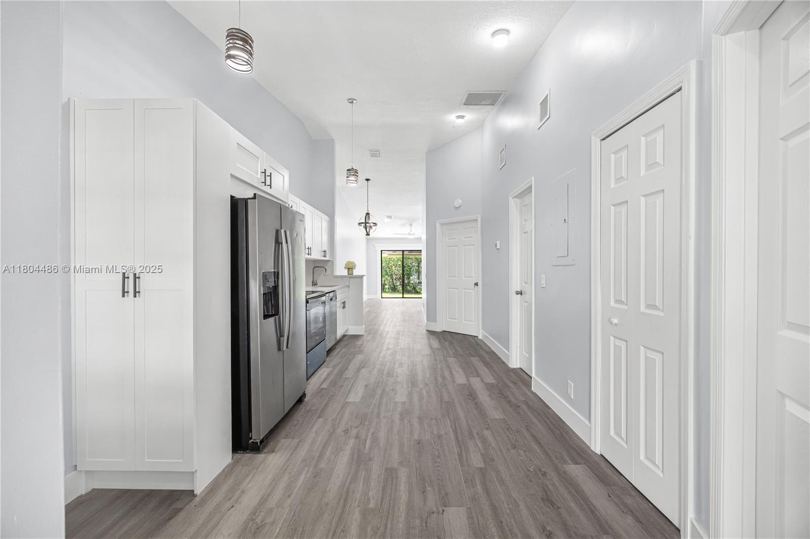 3639 NW 83rd Ln, Sunrise, Florida image 3