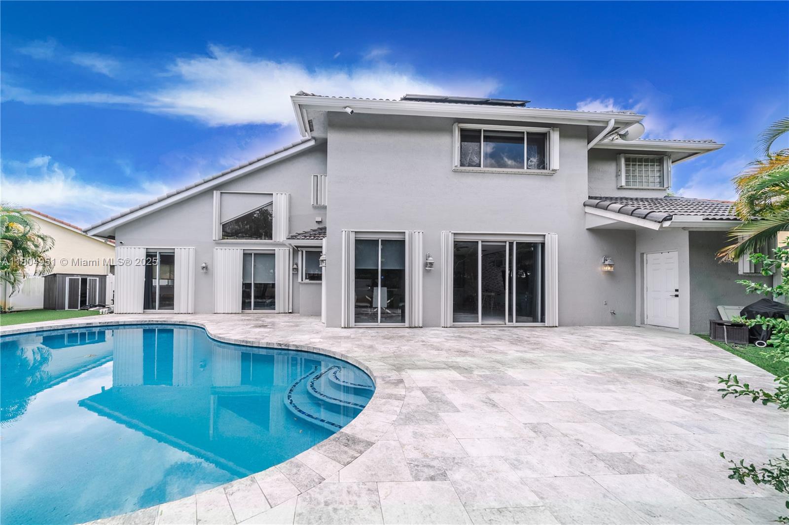 18201 NW 16th St, Pembroke Pines, Florida image 12