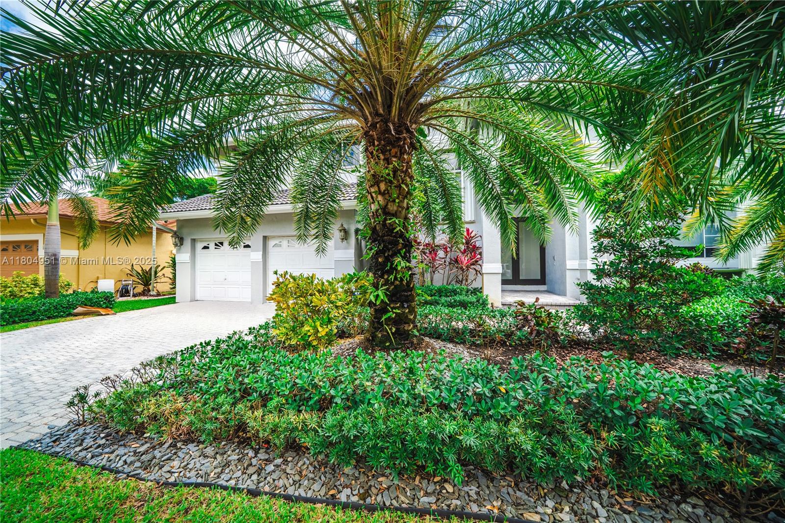 18201 NW 16th St, Pembroke Pines, Florida image 2