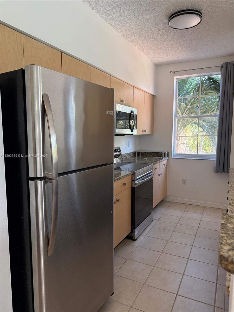 616 Clearwater Park Rd #212, West Palm Beach, Florida image 9