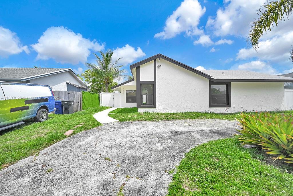 8211 SW 4th Pl, North Lauderdale, Florida image 18