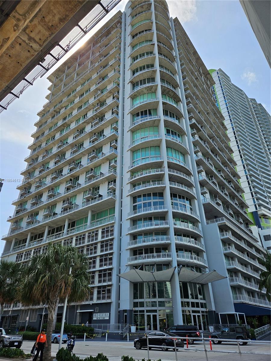690 SW 1st Ct #1915, Miami FL 33130