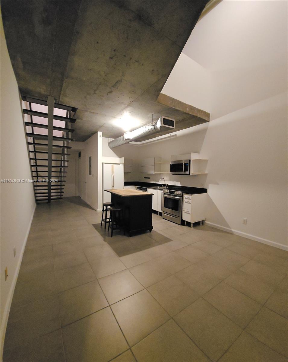 690 SW 1st Ct #1915, Miami FL 33130