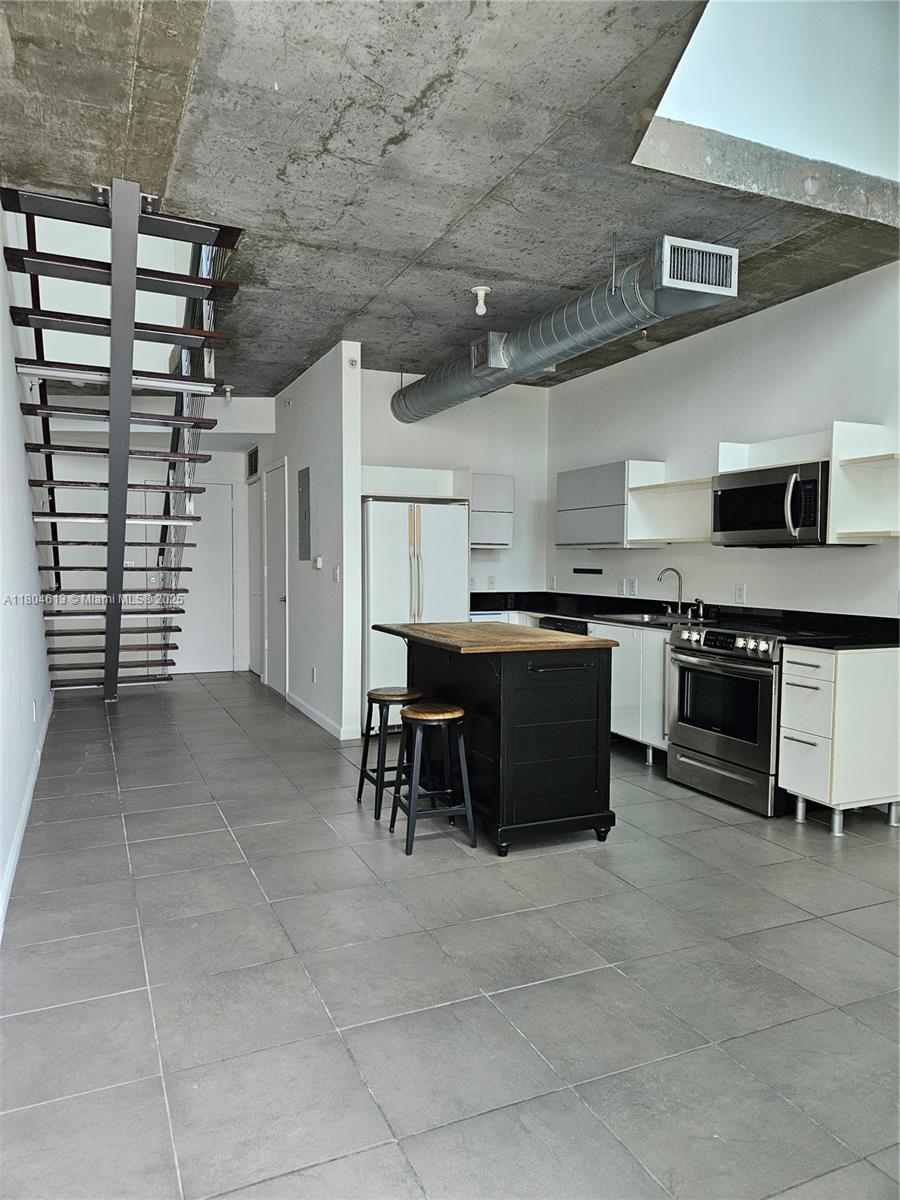 690 SW 1st Ct #1915, Miami FL 33130