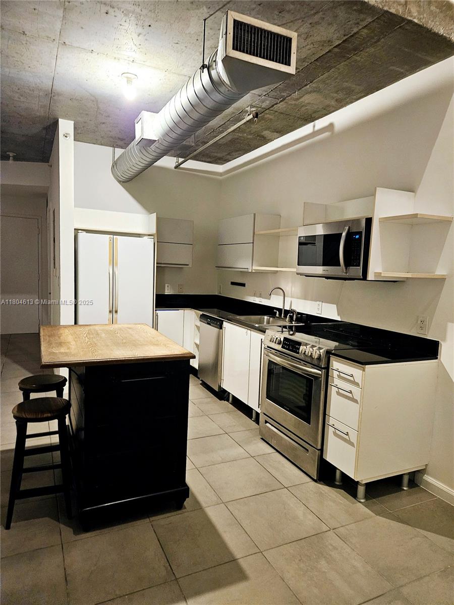 690 SW 1st Ct #1915, Miami FL 33130
