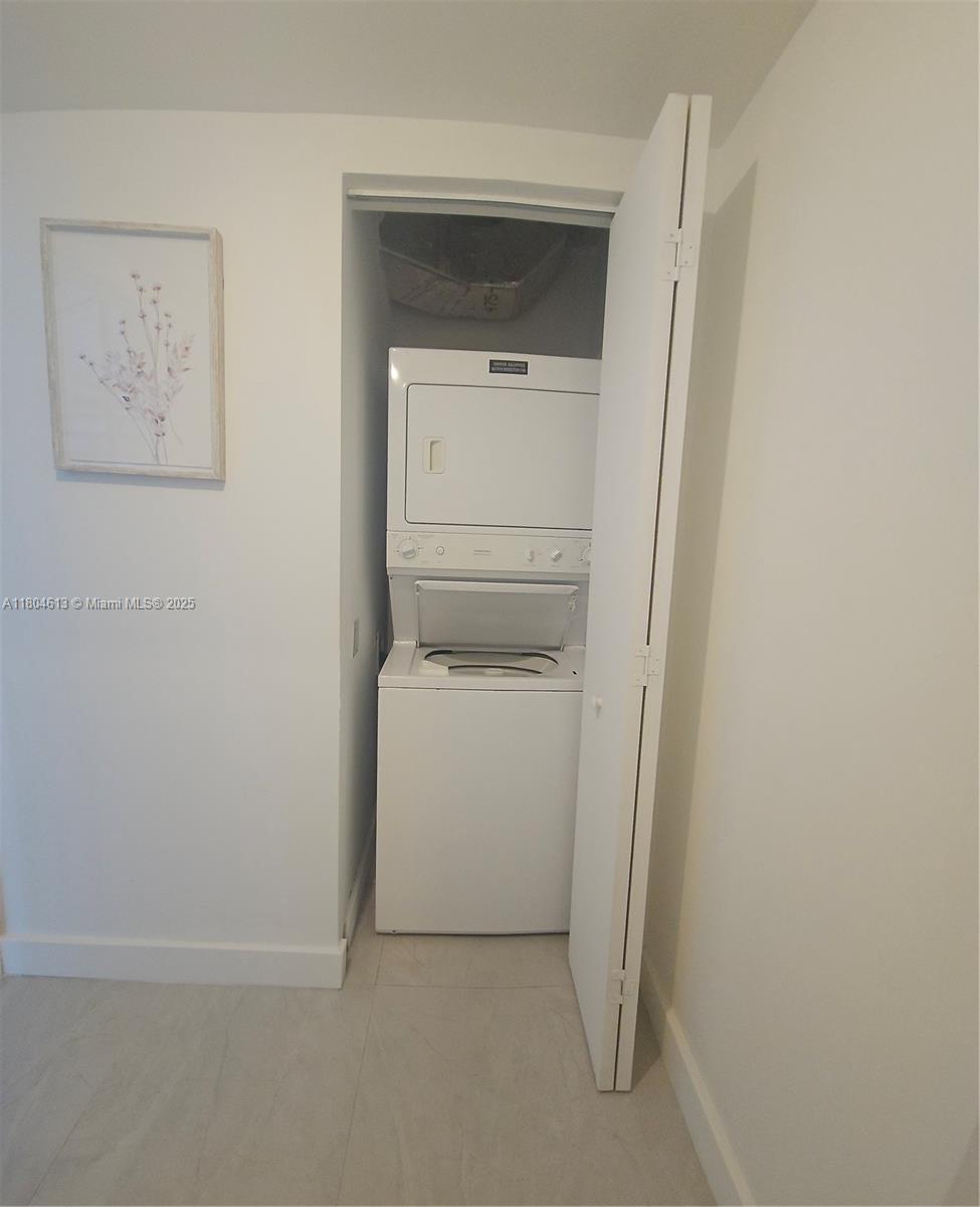 690 SW 1st Ct #1915, Miami FL 33130