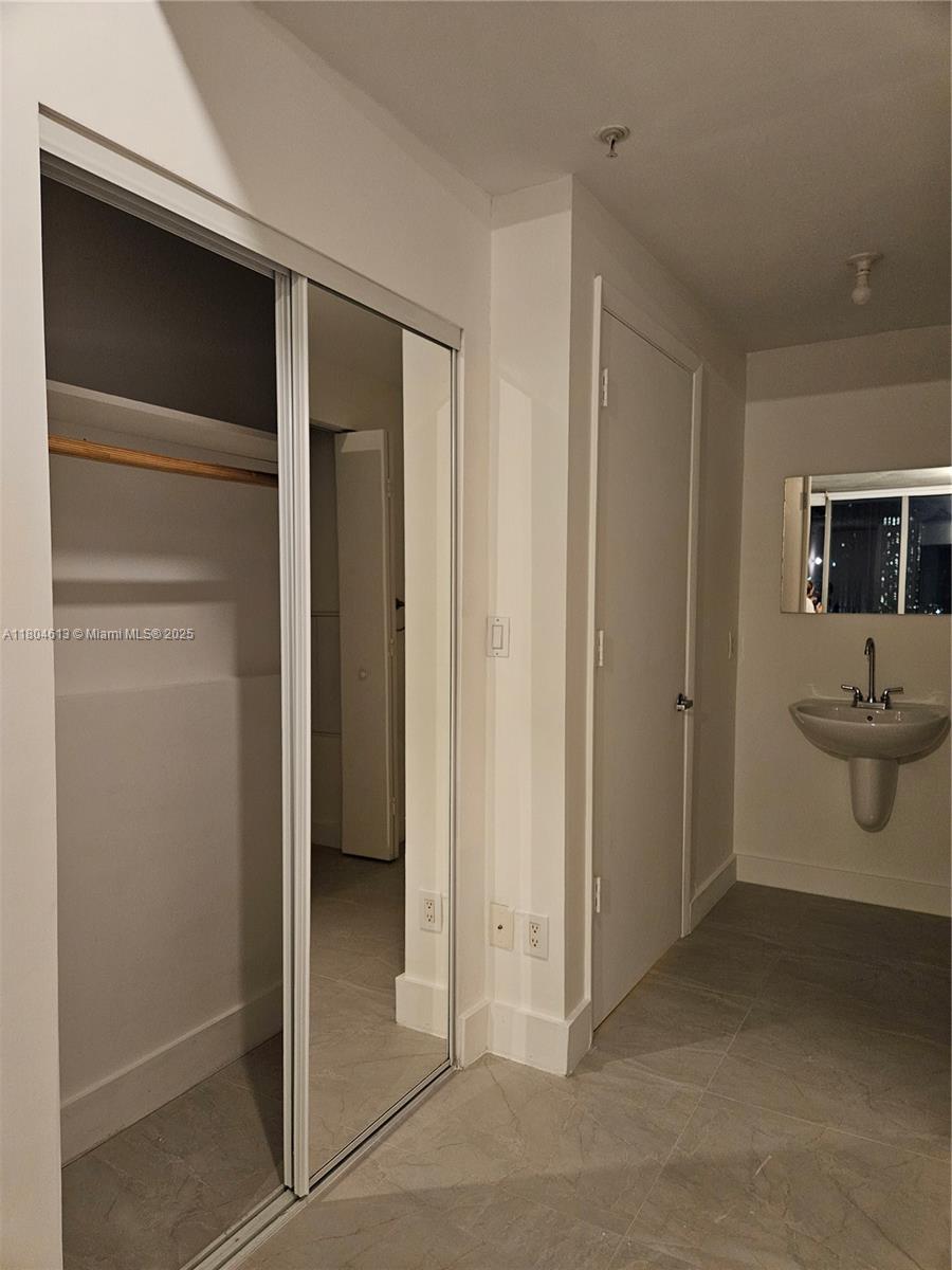 690 SW 1st Ct #1915, Miami FL 33130