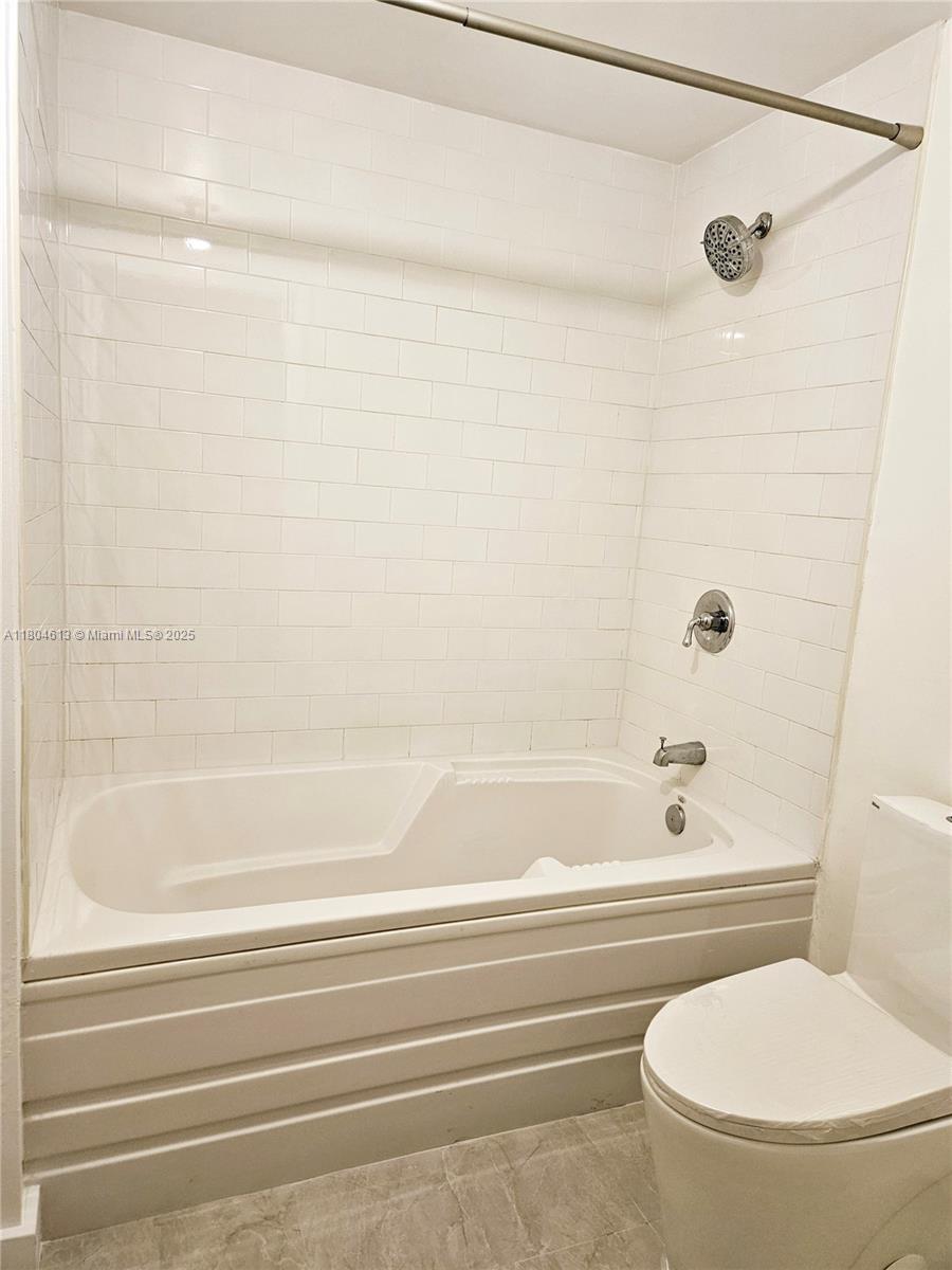690 SW 1st Ct #1915, Miami FL 33130