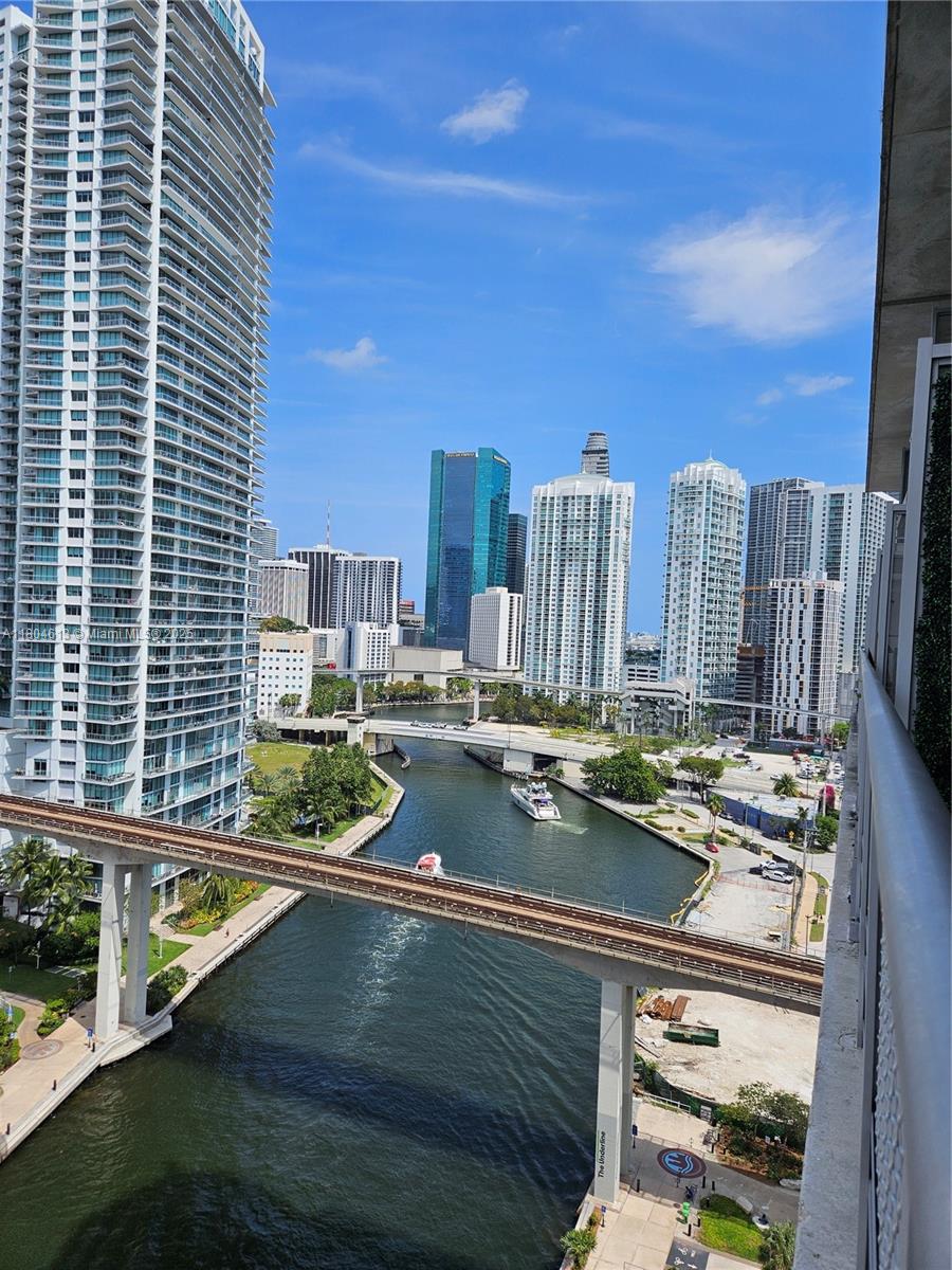 690 SW 1st Ct #1915, Miami FL 33130