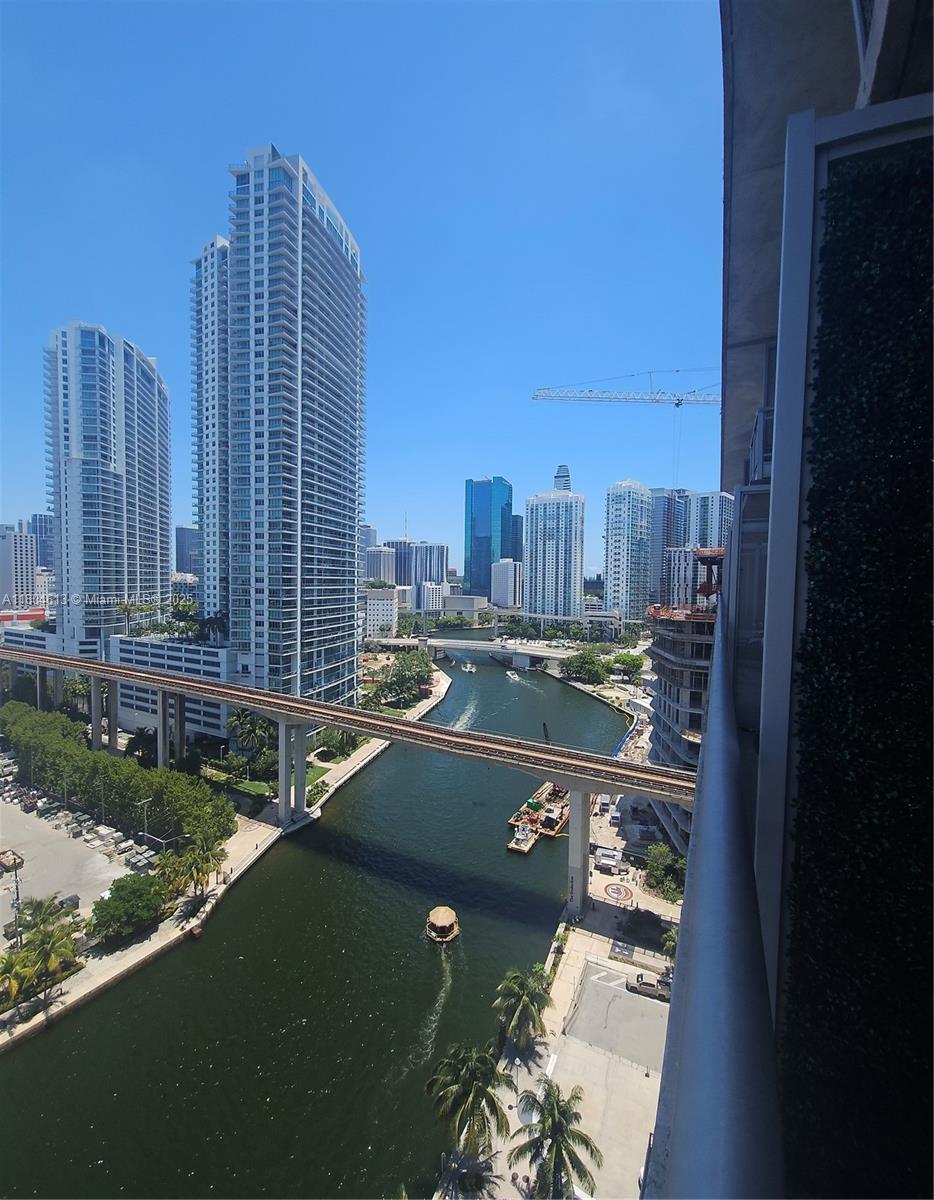 690 SW 1st Ct #1915, Miami FL 33130
