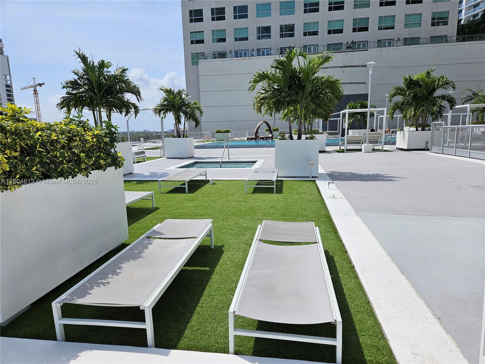 690 SW 1st Ct #1915, Miami FL 33130