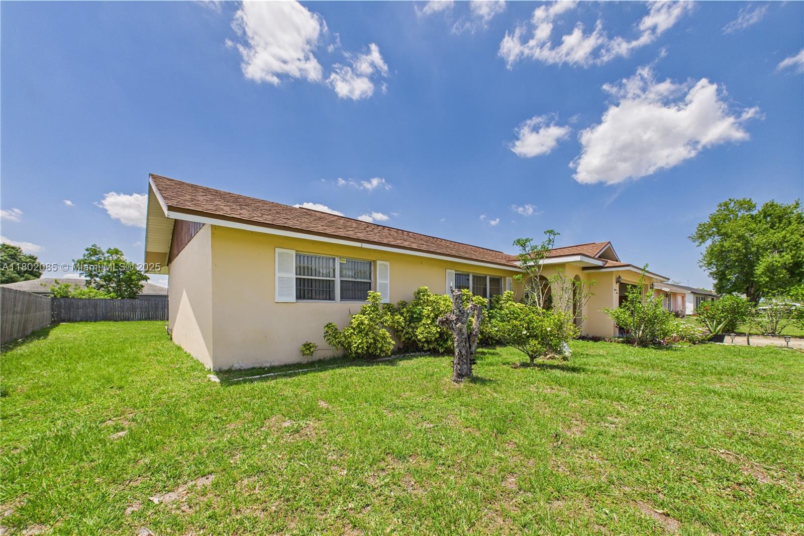 1360 Emerson Dr Ne, Palm Bay, Florida image 3