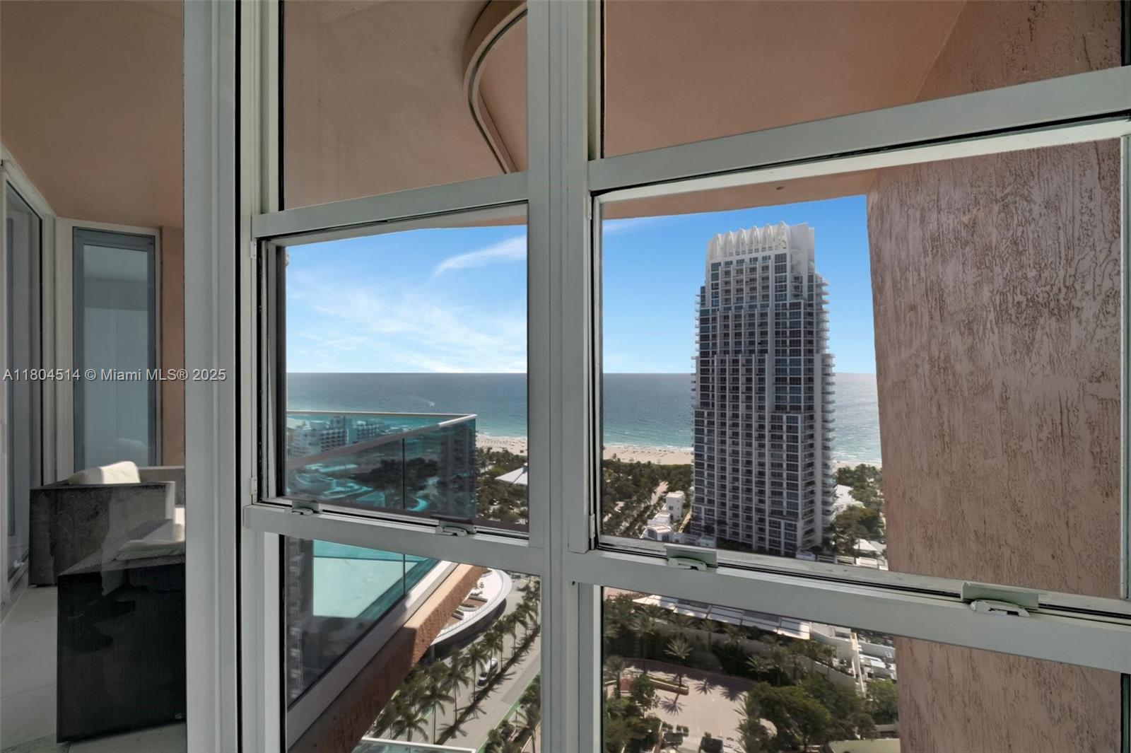 300 S Pointe Dr #2606, Miami Beach FL 33139