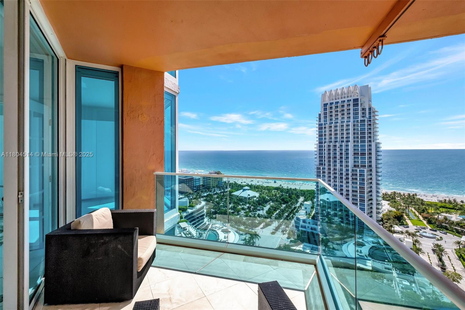 300 S Pointe Dr #2606, Miami Beach FL 33139