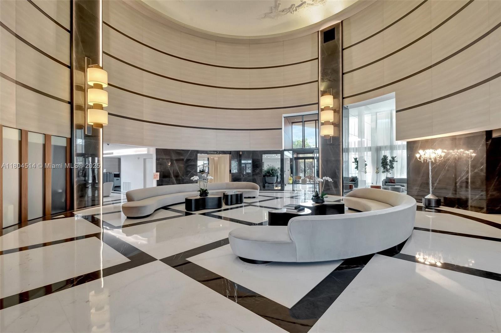 300 S Pointe Dr #2606, Miami Beach FL 33139