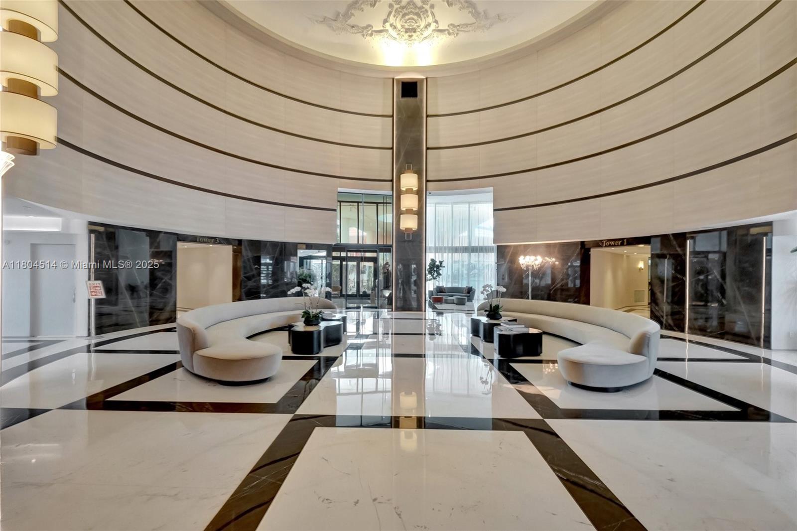 300 S Pointe Dr #2606, Miami Beach FL 33139