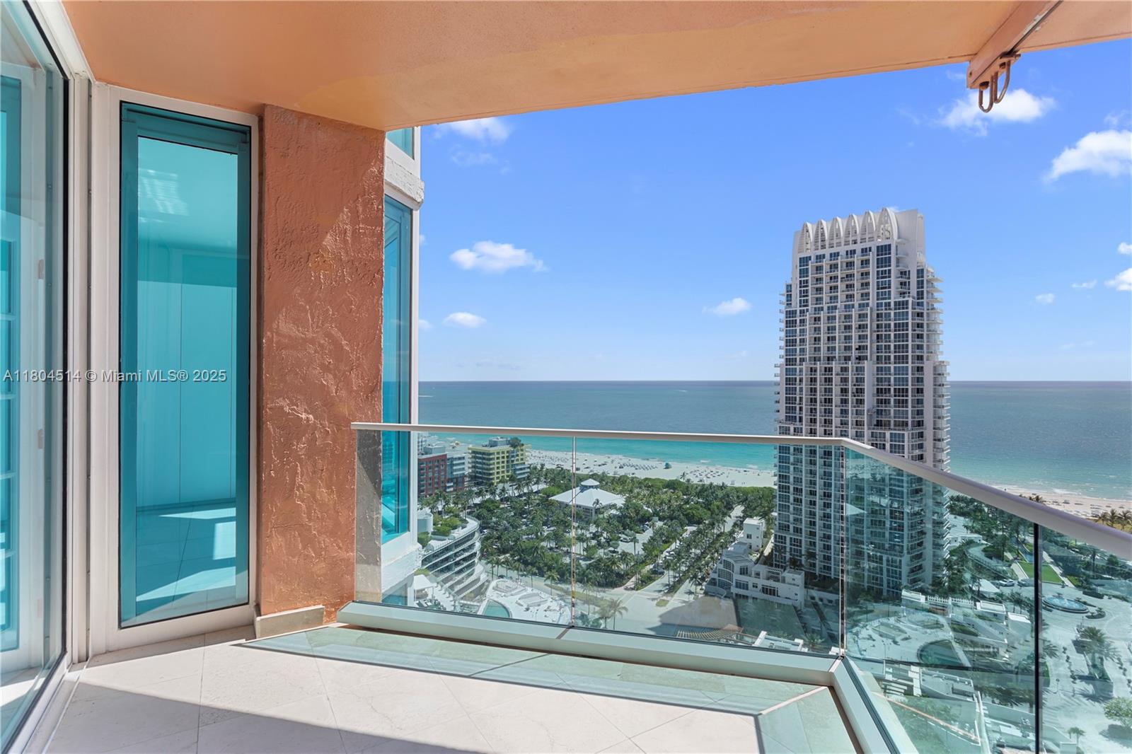 300 S Pointe Dr #2606, Miami Beach FL 33139
