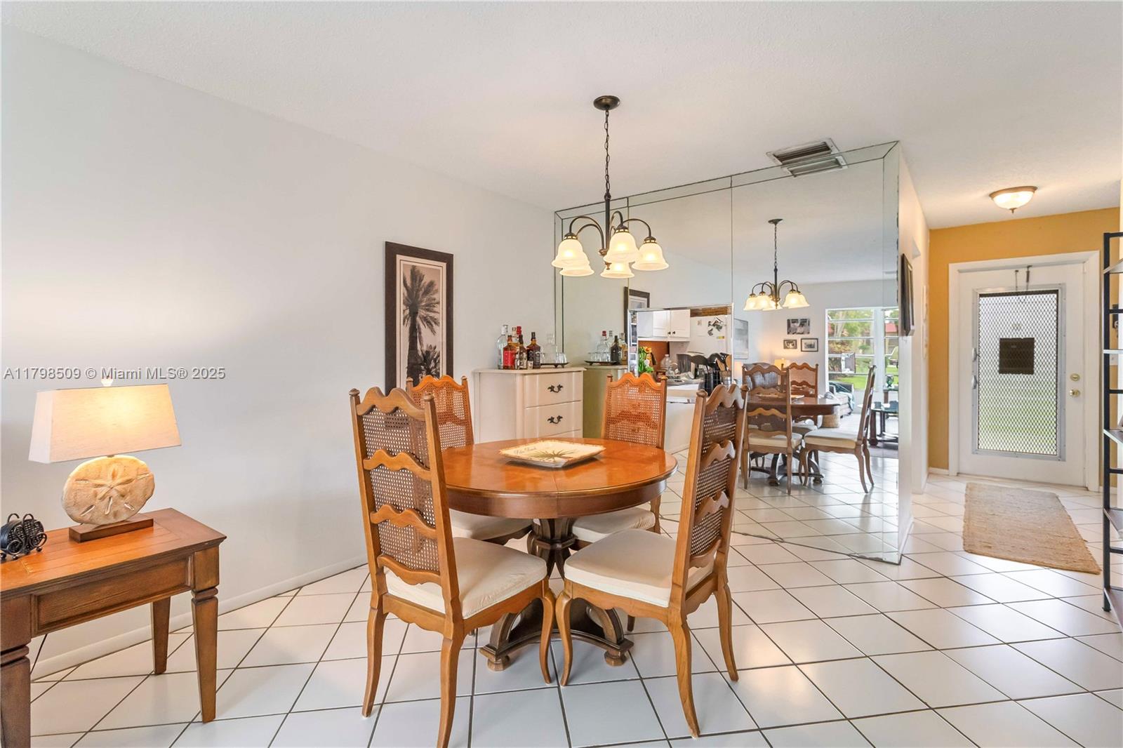 302 Lake Evelyn Dr, West Palm Beach, Florida image 10