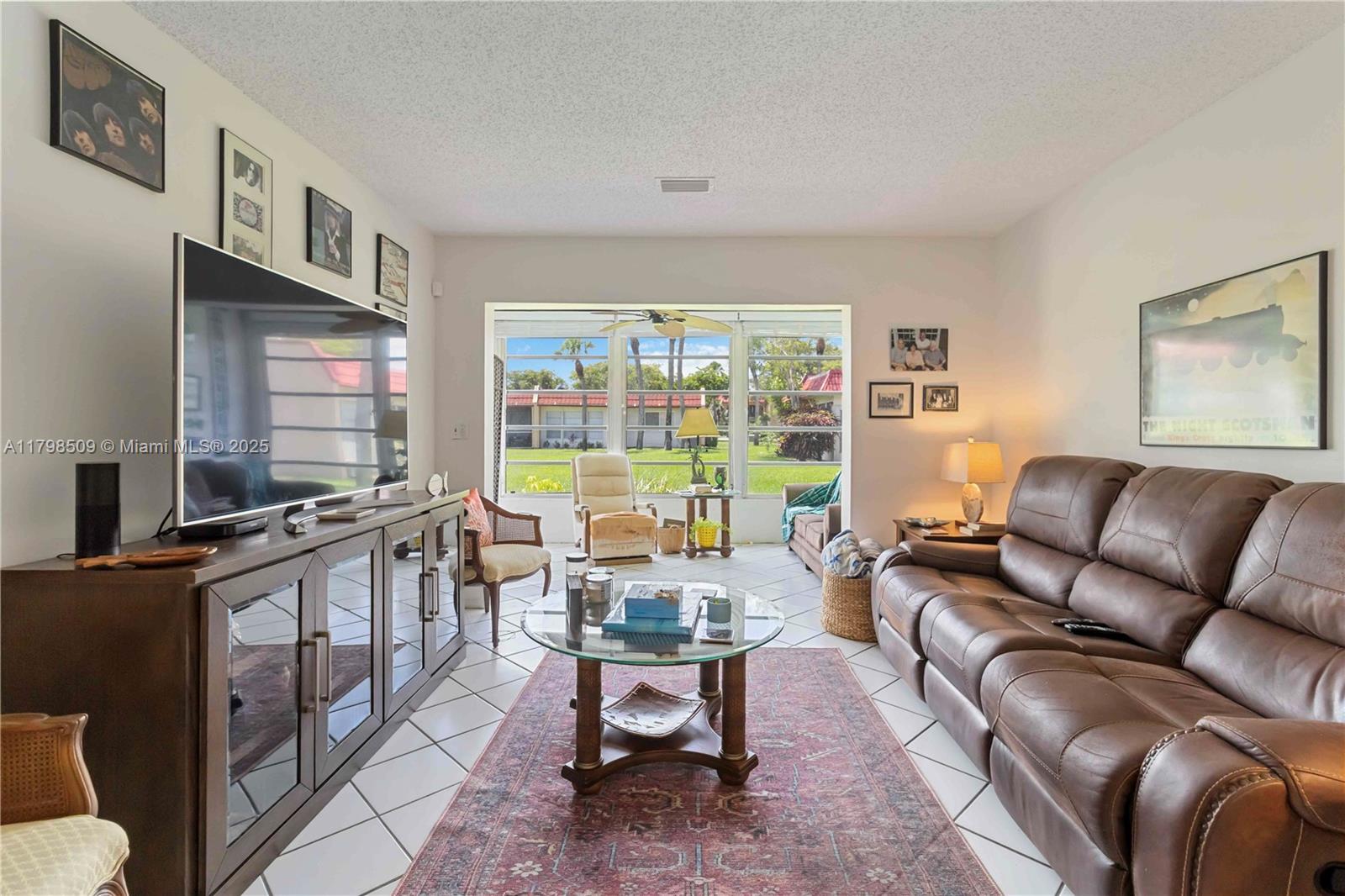 302 Lake Evelyn Dr, West Palm Beach, Florida image 13