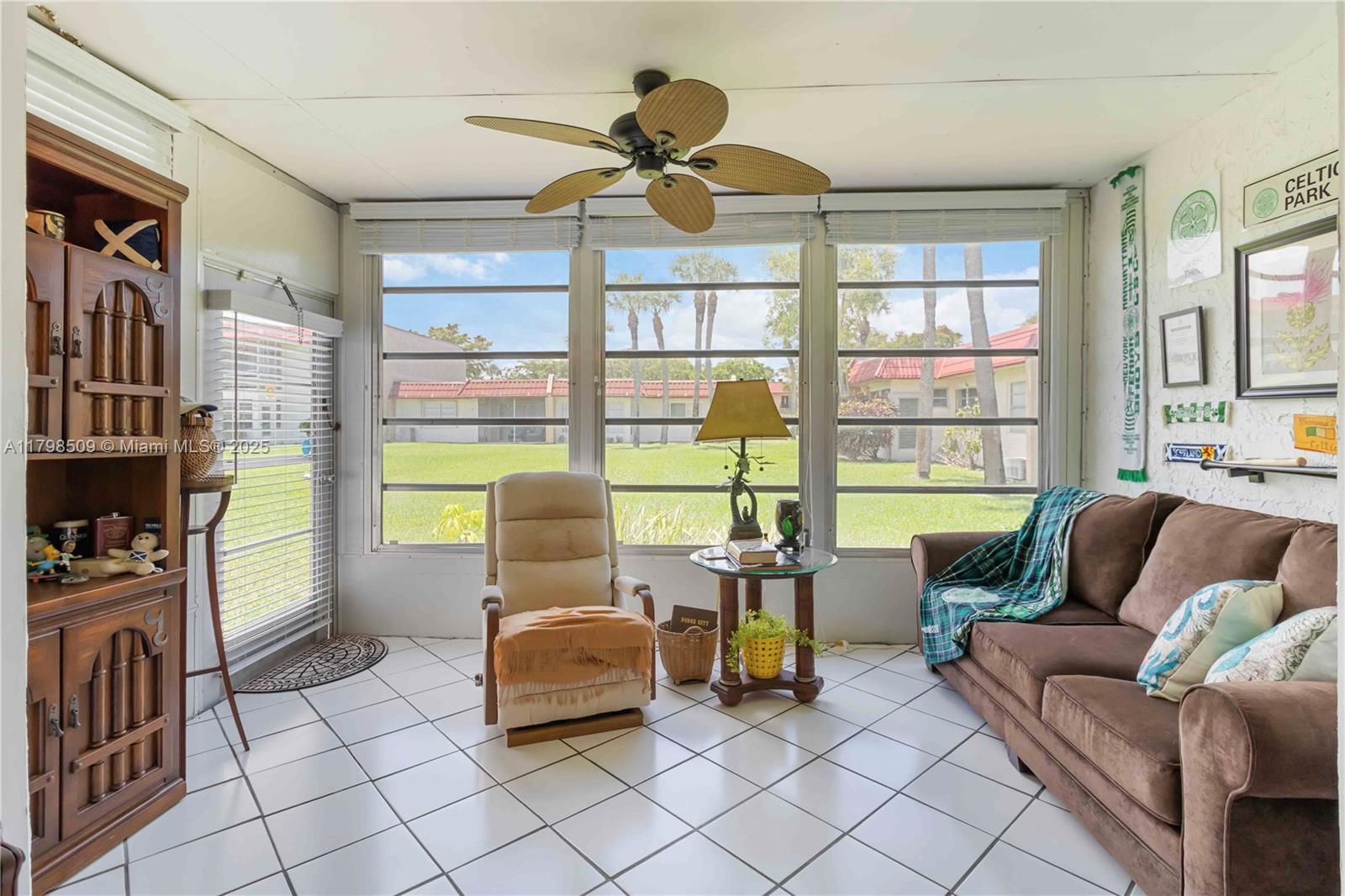 302 Lake Evelyn Dr, West Palm Beach, Florida image 20