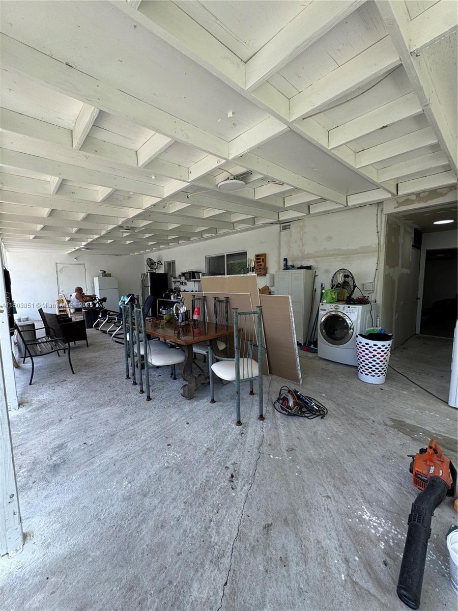 554 SW 7th St, Florida City, Florida image 22