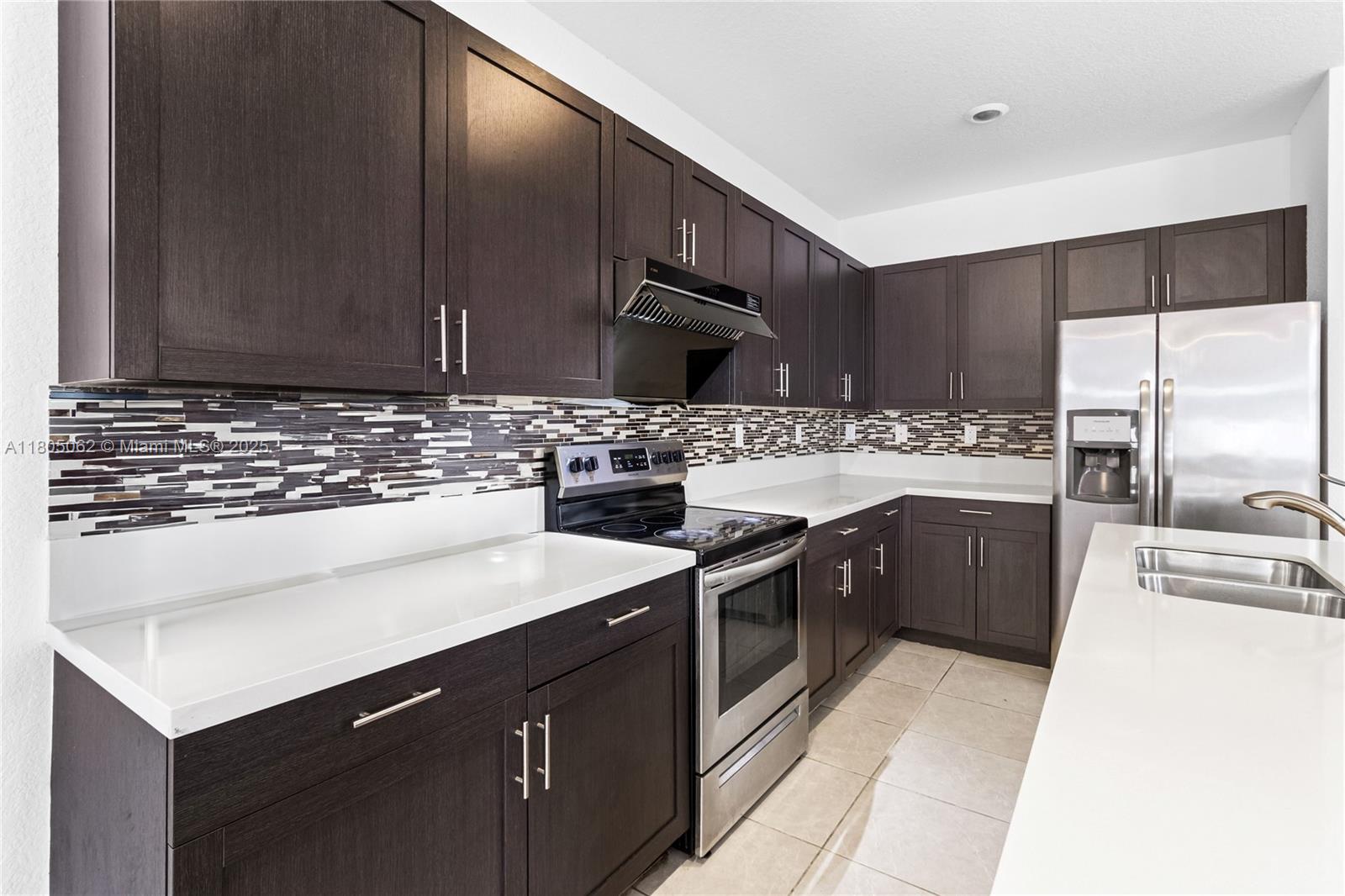 3435 W 110th St, Hialeah, Florida image 12