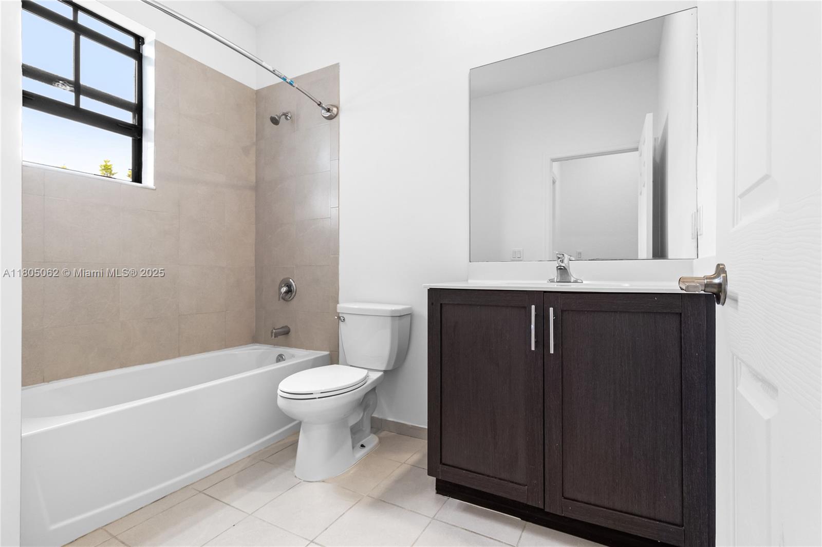 3435 W 110th St, Hialeah, Florida image 27