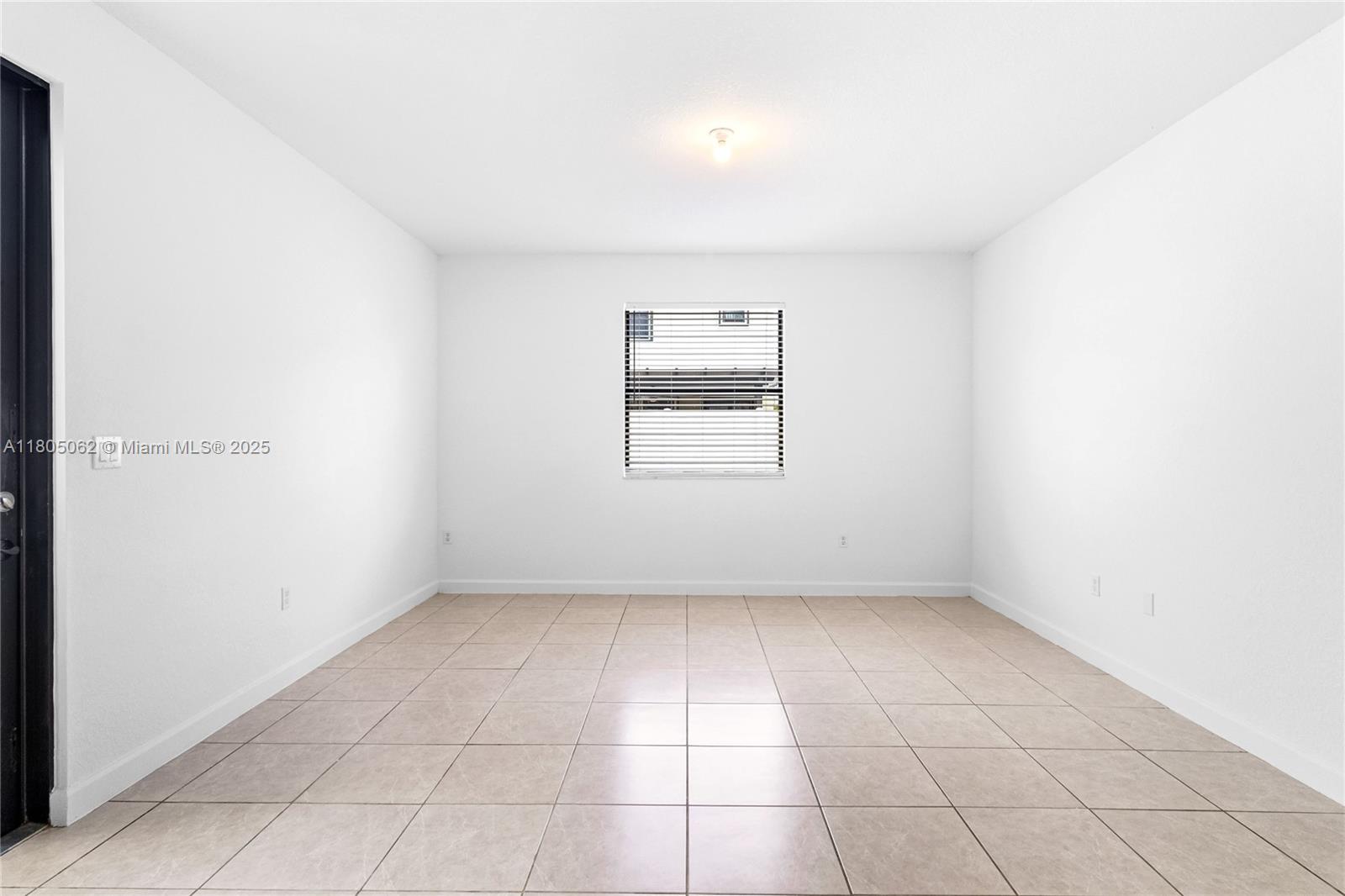 3435 W 110th St, Hialeah, Florida image 9