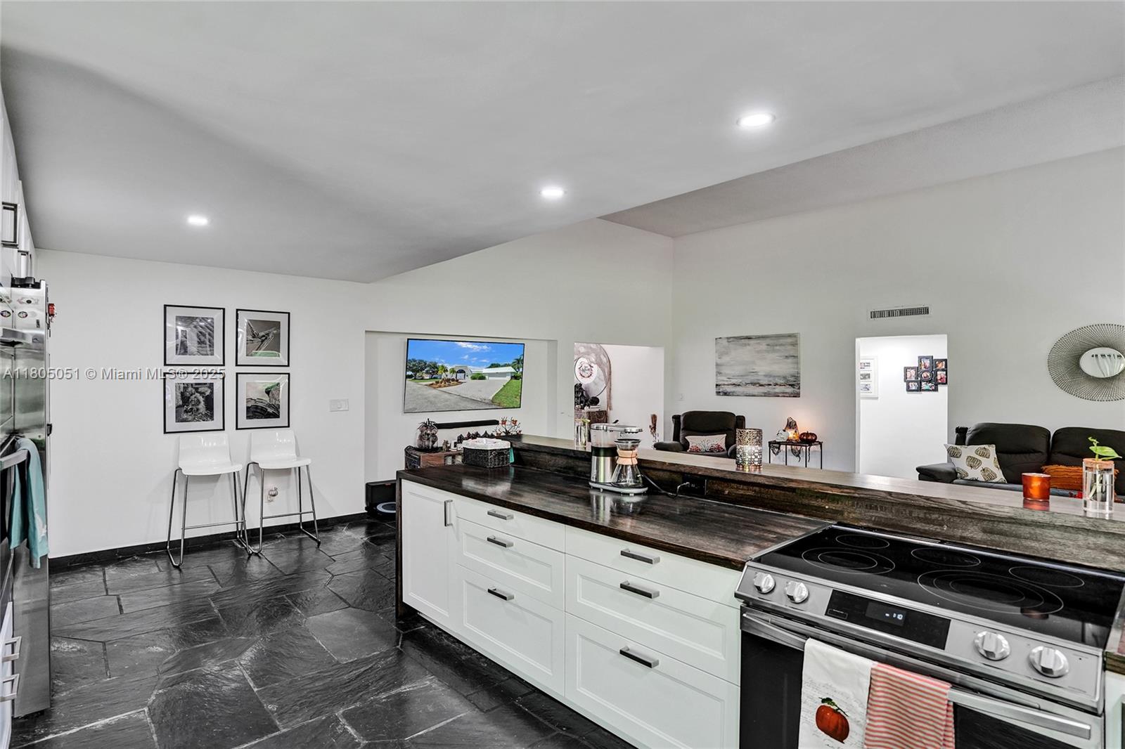 5709 Bamboo Cir, Tamarac, Florida image 12