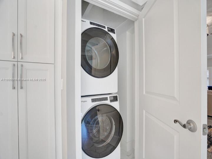 2627 NE 10th Ave, Wilton Manors, Florida image 25