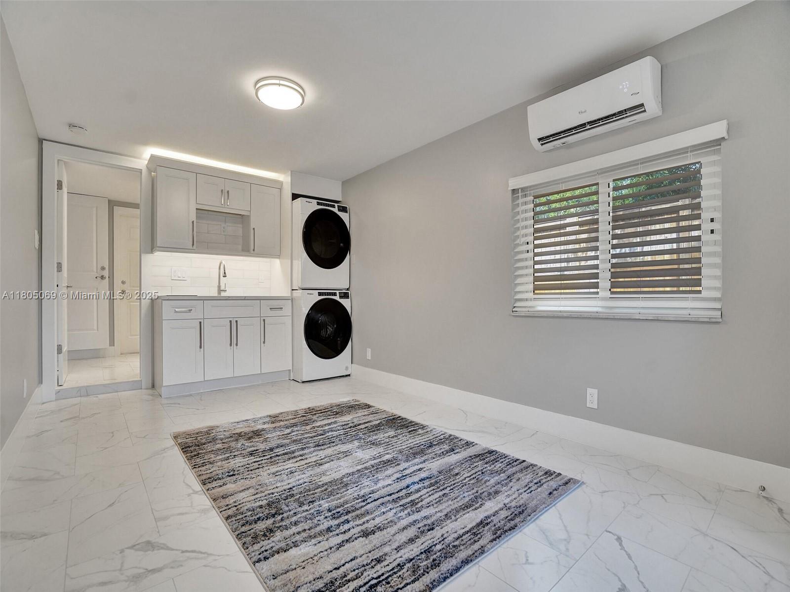 2627 NE 10th Ave, Wilton Manors, Florida image 34