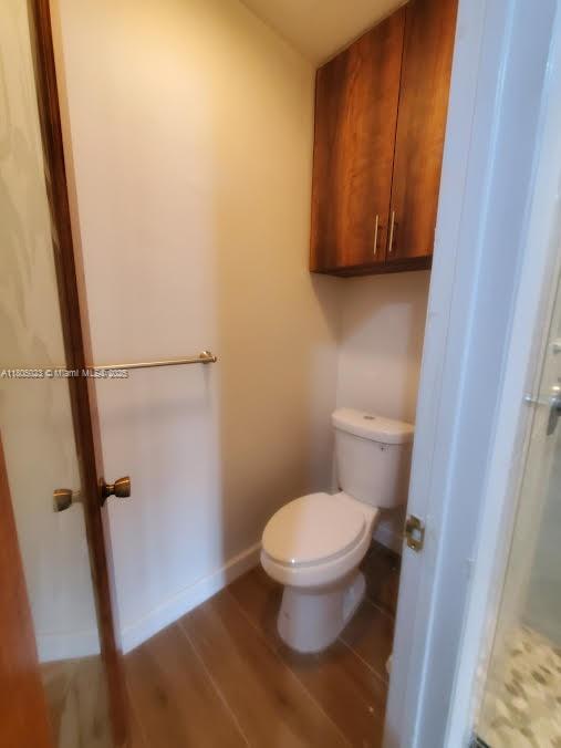 8350 Dundee Ter, Miami Lakes, Florida image 19