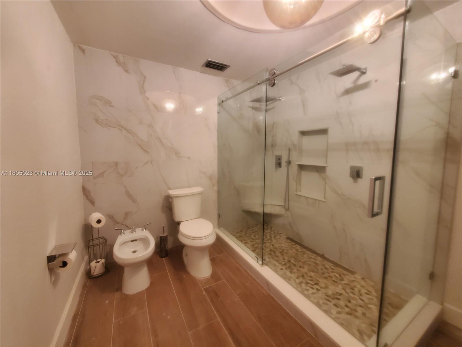 8350 Dundee Ter, Miami Lakes, Florida image 3