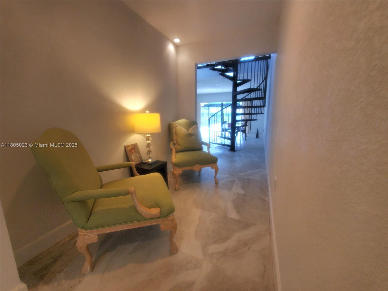 8350 Dundee Ter, Miami Lakes, Florida image 7