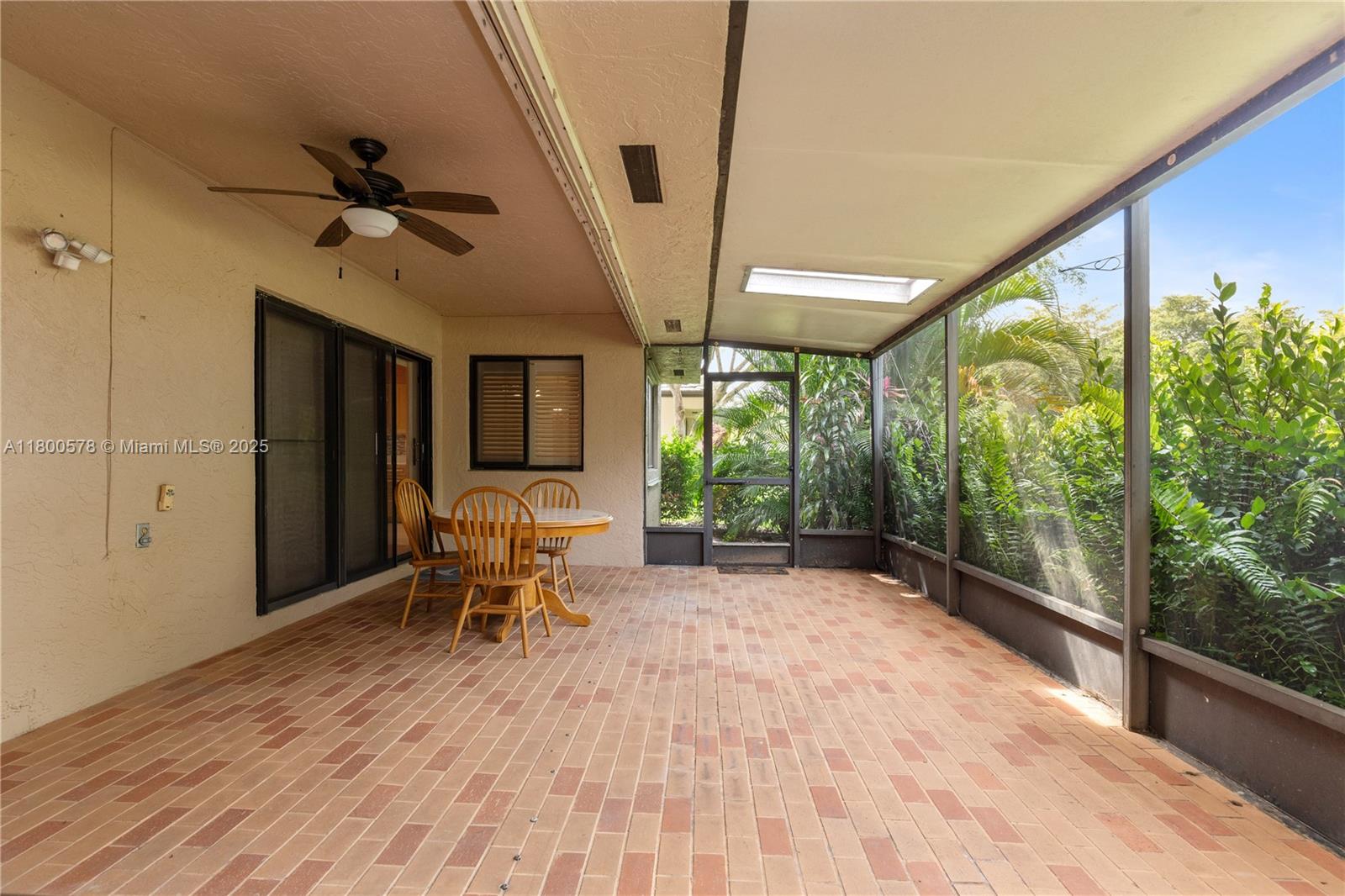 9360 S Chelsea Dr S, Plantation, Florida image 35