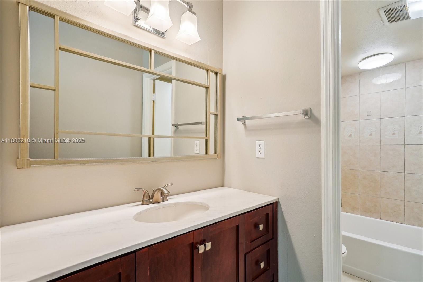 7081 Environ Blvd #243, Lauderhill, Florida image 23