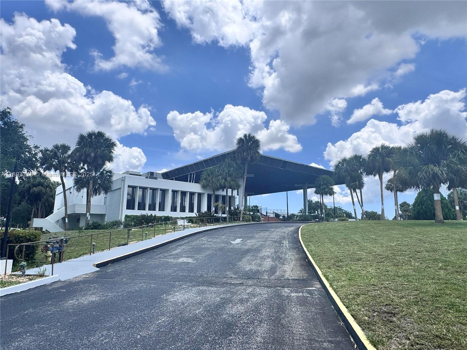 7081 Environ Blvd #243, Lauderhill, Florida image 31